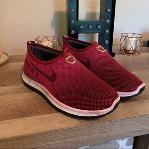 Nike Sport slip ons